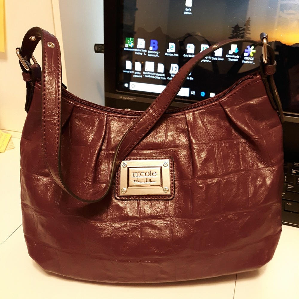 NICOLE MILLER PURPLE BAG WITH ADJUSTABLE STRAP